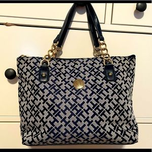 Tommy Hilfiger bag